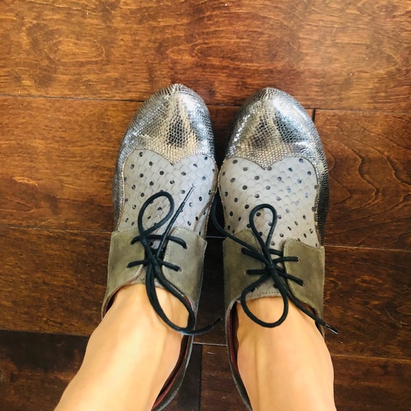 Love these Chanii B metallic, grey shoes - Picture 2 of 5